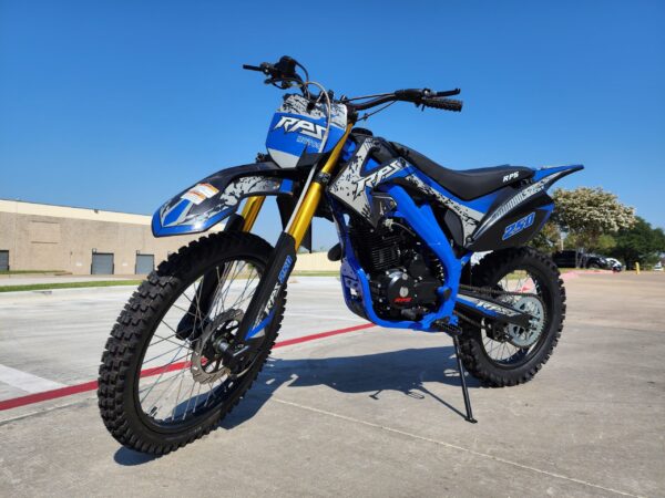 RPS250 Dirt Bike Manual Transmission, Electric Start, 37-inch seat height, Front a rear disc brakes - Image 2