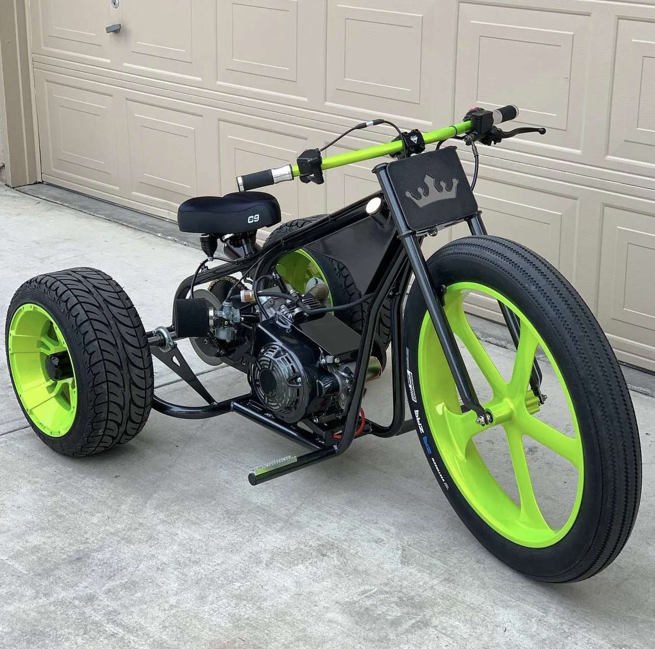 Mini store moto trike